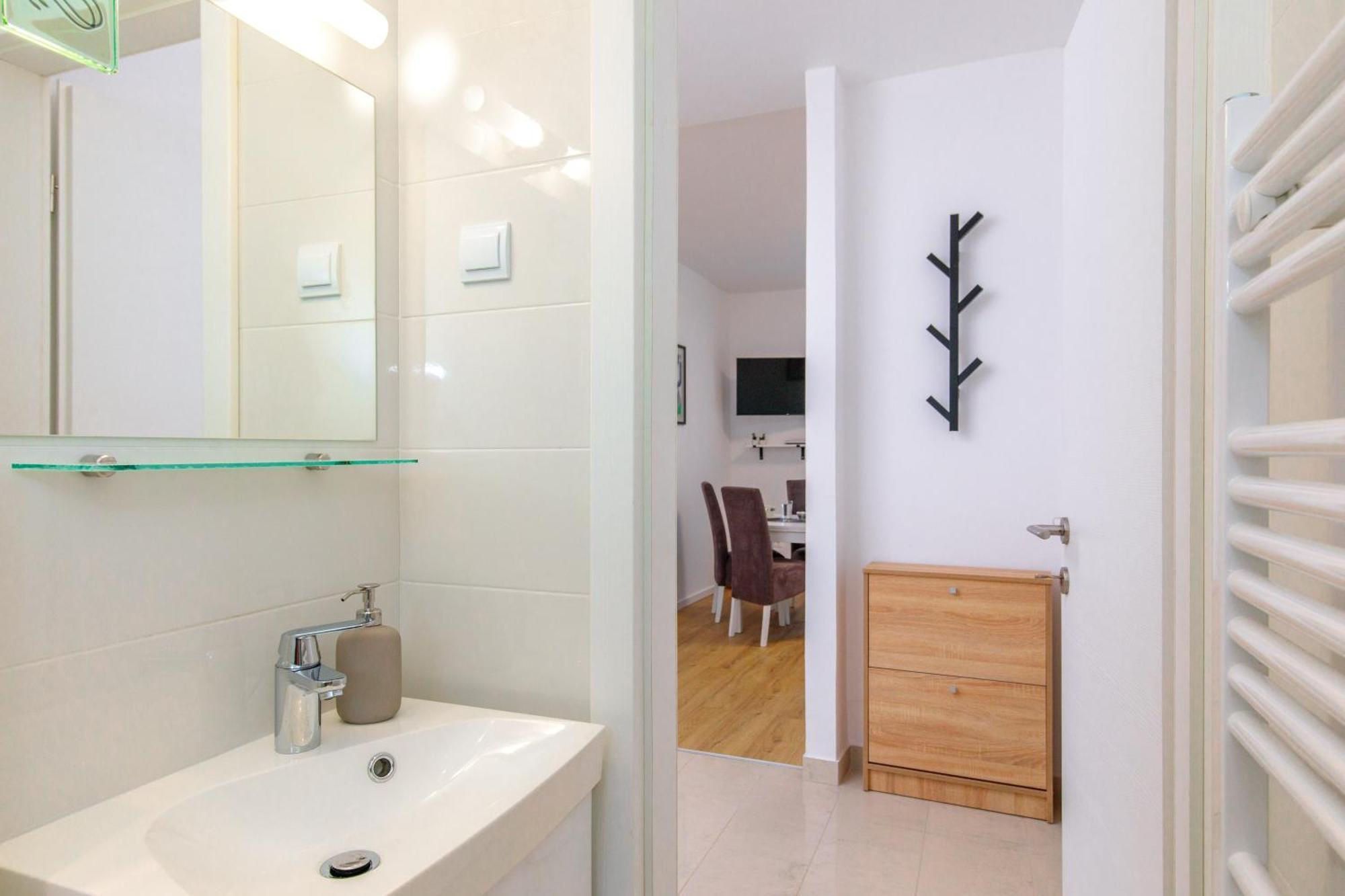 Santa Fuma Apartment Ровин Екстериор снимка